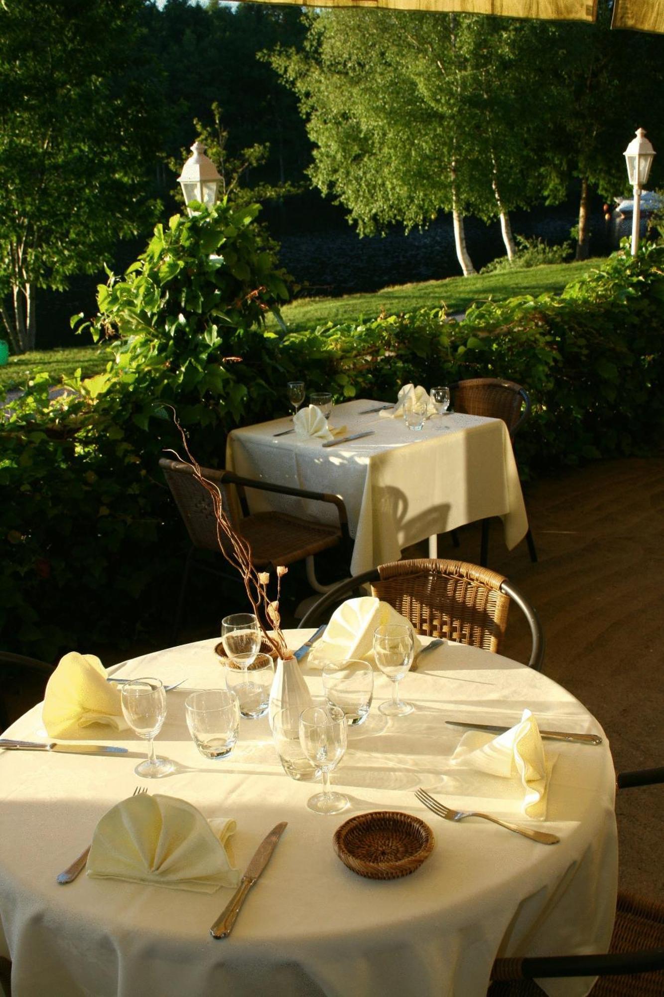 Logis Hotel Du Lac Neuvic  Kültér fotó