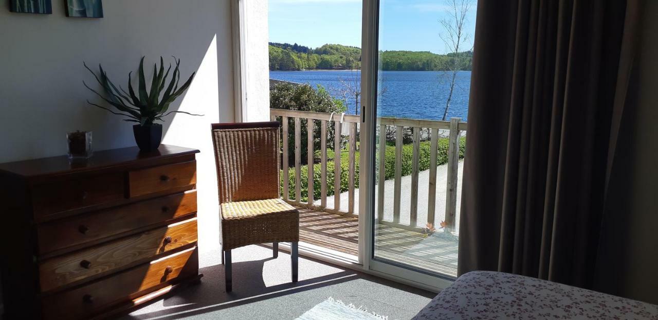 Logis Hotel Du Lac Neuvic  Kültér fotó