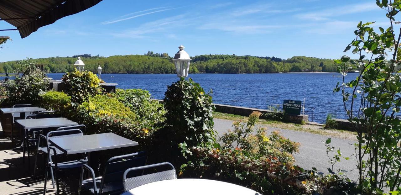 Logis Hotel Du Lac Neuvic  Kültér fotó