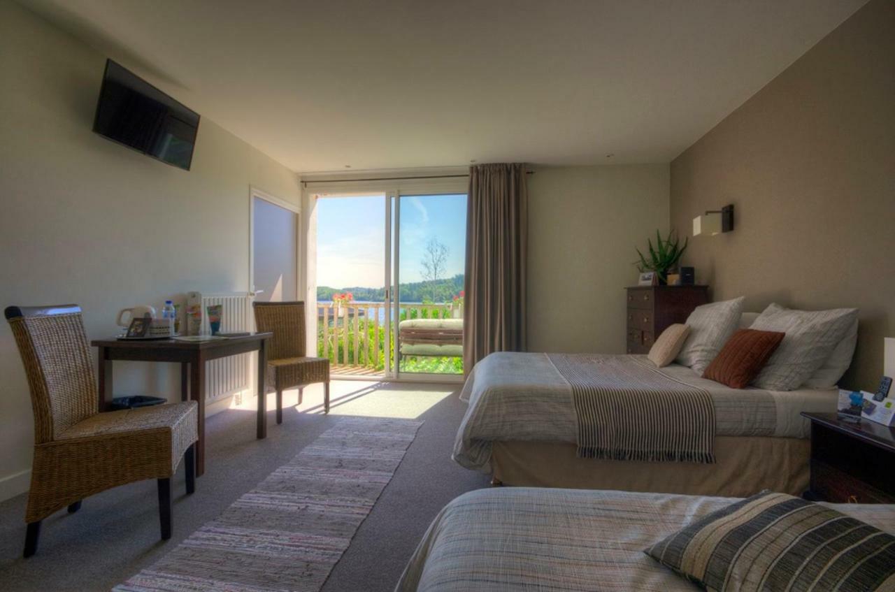 Logis Hotel Du Lac Neuvic  Kültér fotó